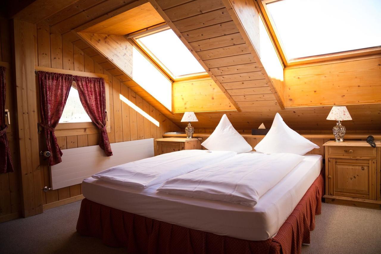 Hotel Bellaval Laax Esterno foto